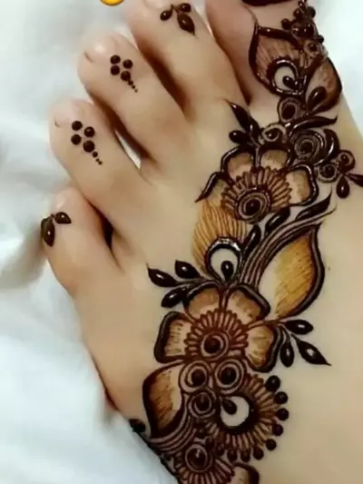 Arabic Mehndi Design For Feet