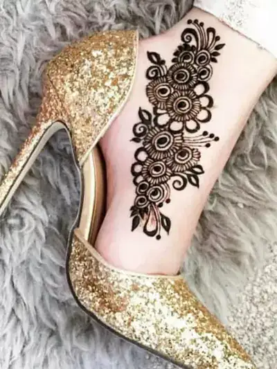 Arabic Mehndi Design for Ankle