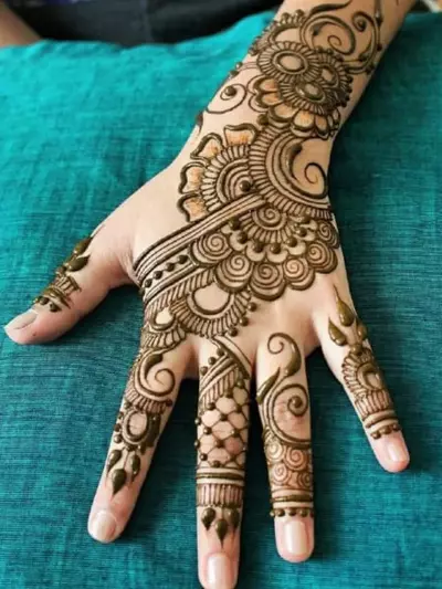Traditional Arabic Mehndi  Design
