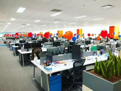 Get Playful with Balloons for Indoor Office