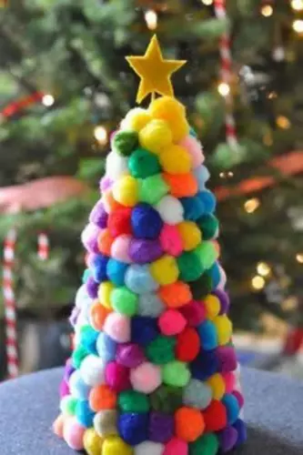 Tree Using Pom Poms