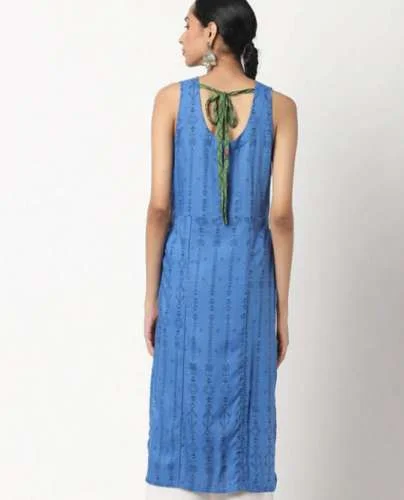 Surplice Neckline and Tie at Back Kurti