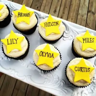 valentine names on cake